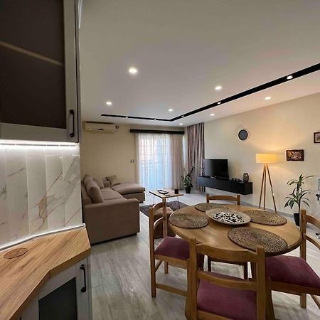 Great Apartament Near Lake & Blloku Area Tirana Exteriér fotografie